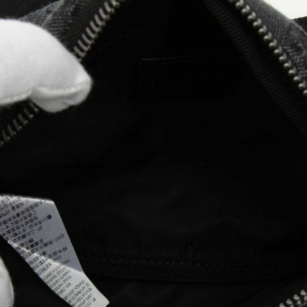 GUCCI Authentic Black Fanny Pack - Picture 4 of 7